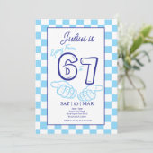 6 7 Meme Birthday Blue Checkerboard Invitation 招待状 (スタンド正面)