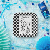 6 7 Meme Black White Checkerboard Birthday ペーパープレート (パーティー)