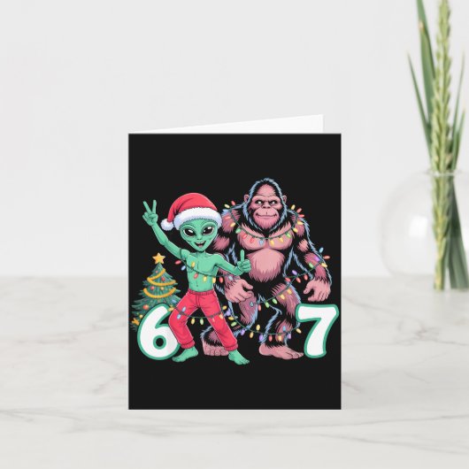 6 7 Meme Christmas Alien Sasquatch Six Seven Fun  カード (正面)