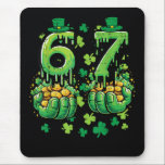 6 7 St Patricks Day マウスパッド<br><div class="desc">6 7 St Patricks Day</div>