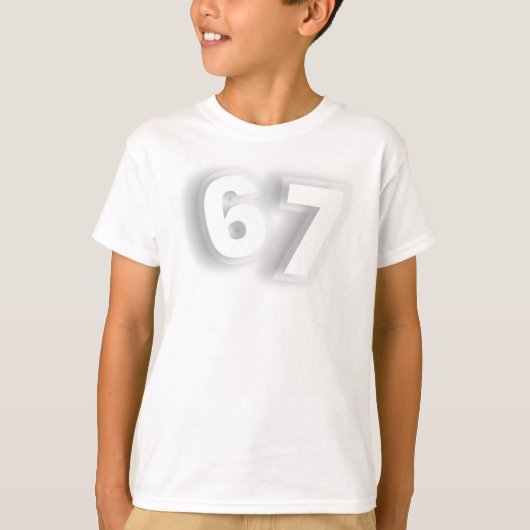 6 7 Tシャツ – トレンドの美意識Tシャツ (正面)