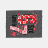 6 7 Valentine Six Seven Meme Coquette Bow Hearts  フリースブランケット (正面(横))