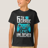 6th Grade Unlocked Gamer Graduation Tシャツ (正面)