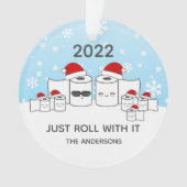 7おもしろいの転がItトイレ紙ファミリー オーナメント (正面)