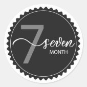 7か月マイルストーンクラシックラウンドステッカー ラウンドシール (正面)