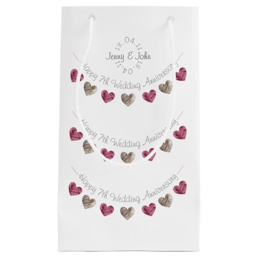 7周年の羊毛ハート結婚の記念小抱き枕 スモールペーパーバッグ (正面)