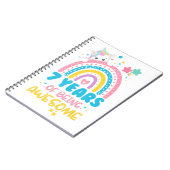 7年間のレインボー素晴らし7誕生日ユニック ノートブック (左側)