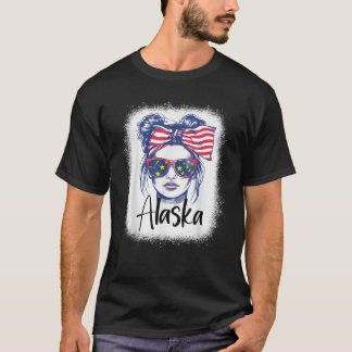 7月おもしろいの4日Messy Bun Alaska国旗の州 Tシャツ