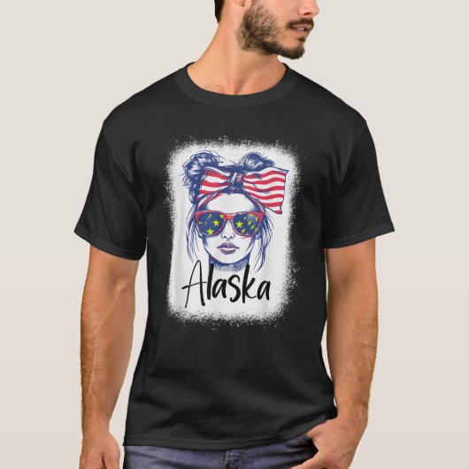 7月おもしろいの4日Messy Bun Alaska国旗の州 Tシャツ (正面)