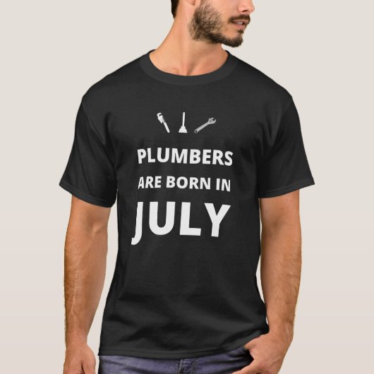 7月に生まれた配管工 Tシャツ (正面)