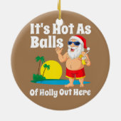 7月のおもしろいクリスマスは暑いボールとしてサンタサマー セラミックオーナメント (裏面)