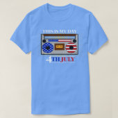 7月のアメリカ4日愛国的な休日(1) Tシャツ (デザイン正面)