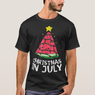 7月のクリスマススイカのクリスマスツリー夏の木 Tシャツ