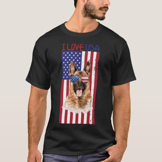 7月のドイツの羊飼い犬Tアメリカ国旗4日 Tシャツ (正面)
