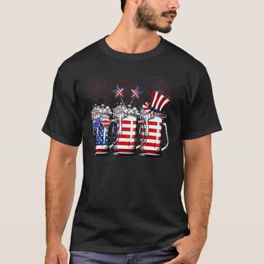 7月のビール4thアメリカ国旗のビール飲みM Tシャツ (正面)