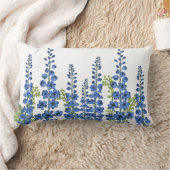 7月のブルーデルフィニウムの花 ランバークッション (ブランケット)