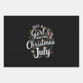 7月の夏にクリスマスが大好きな女の子 ラッピングペーパーシート (正面)