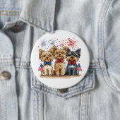 7月の幸せな4thヨークシャーテリアドッグス 缶バッジ (インサイチュ)