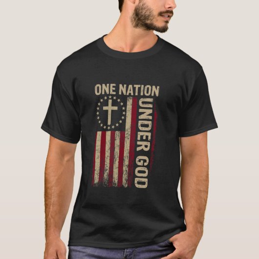 7月の愛国心Chの第4日の神の旗の下の一つの国 Tシャツ (正面)