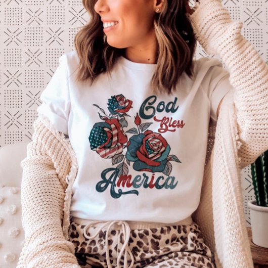 7月の独立記念日にアメリカを祝福する Tシャツ