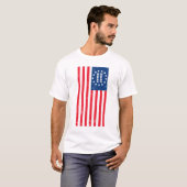 7月のDillyのDillyの米国旗のTシャツのおもしろいの第4! Tシャツ (正面フル)