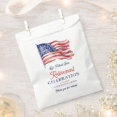 7月モダン軍引退の米国国旗4日 フェイバーバッグ (クリップ留めされた状態)