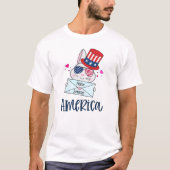 7月4日うさぎアメリカ国旗のサングラス Tシャツ (正面)