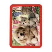 7月4日おめでとう、可愛い子犬と縞模様の猫、 マグネット (縦)