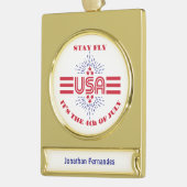 7月4日から飛び続ける ゴールドプレートバナーオーナメント (左)