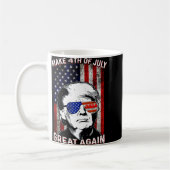 7月4日に再びトランプ素晴らしを作る コーヒーマグカップ (左)