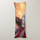 7月4日のデザイン – 花火と自由 ボディピロー (裏面 (縦))