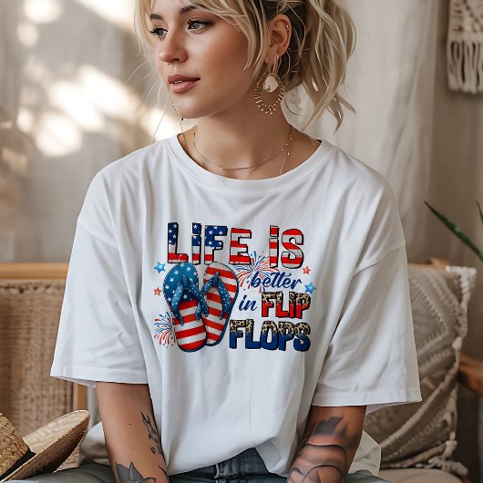 7月4日のビーチサンダルは人生が良い Tシャツ