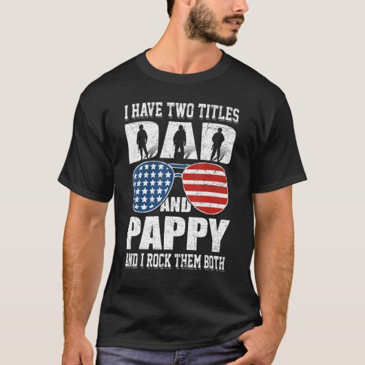7月4日のメンズ私は2つのタイトルパパとPappy Mを持っている Tシャツ (正面)