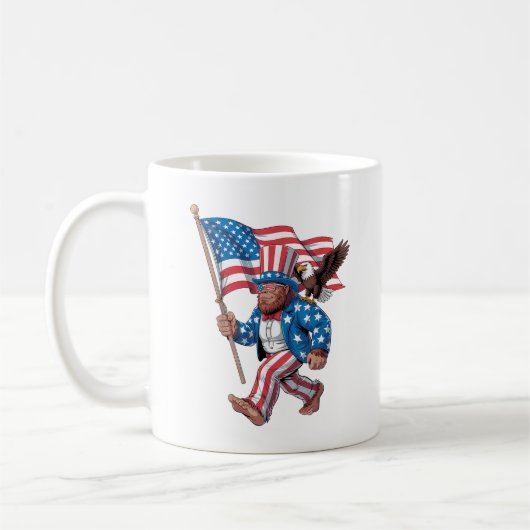 7月4日の愛国心の大きな足とハゲワシ コーヒーマグカップ (左)