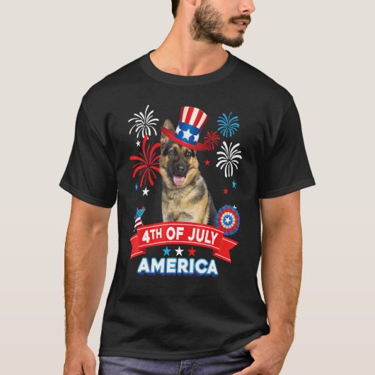 7月4日の愛国的日ドイツの羊飼い犬のインデ Tシャツ (正面)