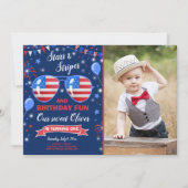 7月4日の星条旗の爆竹の誕生日 招待状 (正面)