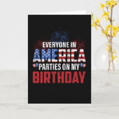 7月4日の私の誕生日で全員がパーティー カード (黄色い花)