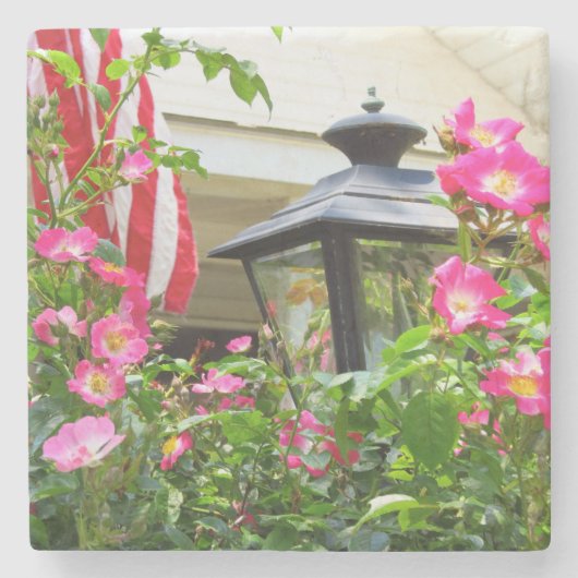 7月4日の花 – マーサのブドウ園 ストーンコースター (正面)