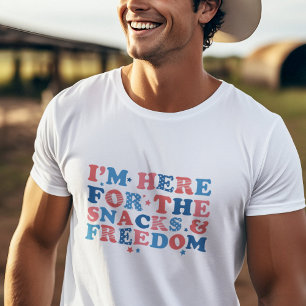 7月4日の軽食と自由のためにここに Tシャツ