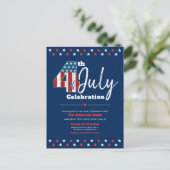 7月4日はっきりした木モダン米素朴州旗 インビテーションポストカード (スタンド正面)