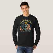 7月4日アメリカ国旗の愛国的なリベの像 Tシャツ (正面フル)