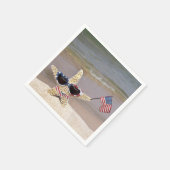 7月4日アメリカ国旗を持つヒトデ スタンダードカクテルナプキン (角)