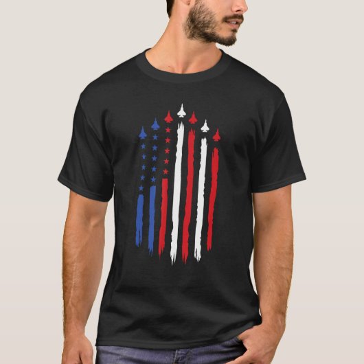 7月4日アメリカ国旗Ceとジェット戦闘機 Tシャツ (正面)