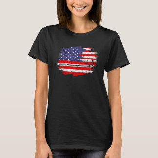 7月4日ゴルフアメリカ国旗のボールとトップハット Tシャツ