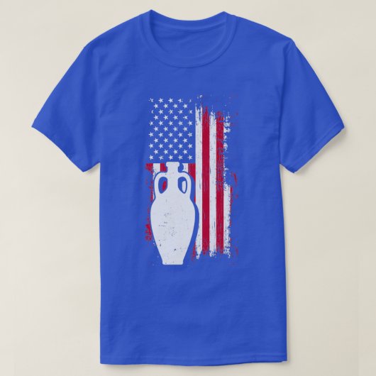 7月4日ポット彫刻米国旗の陶器時代 Tシャツ (デザイン正面)