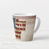 7月4日独立記念日ヴィンテージ国旗のデザイン カフェラテマグ (右アングル)