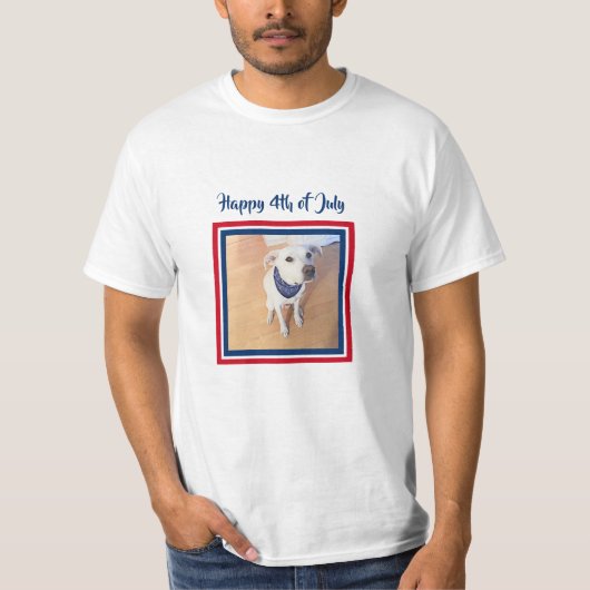 7月4日赤、白、青かわいい白い子犬 Tシャツ (正面)