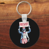 7月Uncの4番目の私の大統領ではなくアンチトランプの抵抗 キーホルダー (正面)