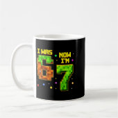 7歳の誕生日おもしろい 昔は6歳 今は7歳 6と コーヒーマグカップ (左)