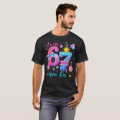 7歳の誕生日を迎える女の子向けデザイン 6歳から7歳へ Tシャツ (正面フル)